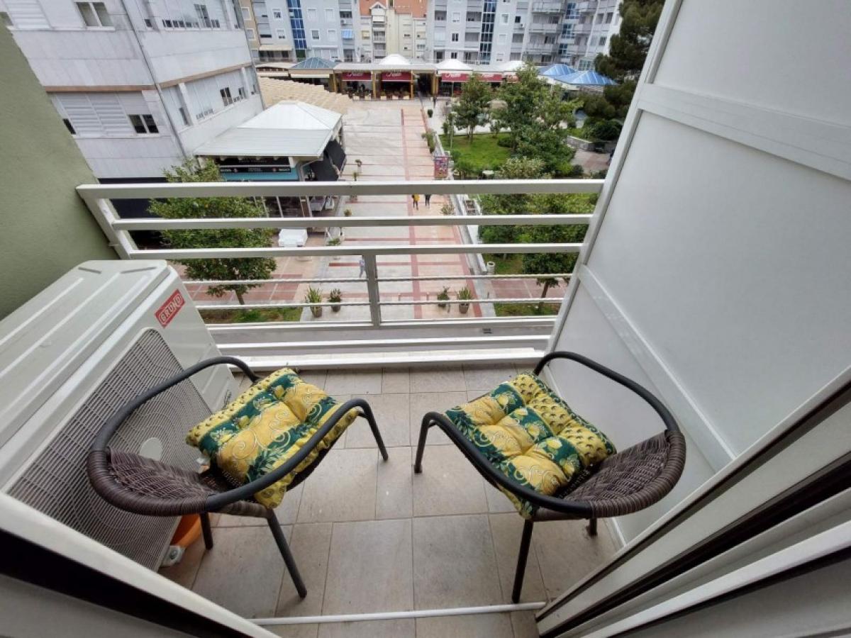 Dvosoban stan u Tivtu, 70m² 3