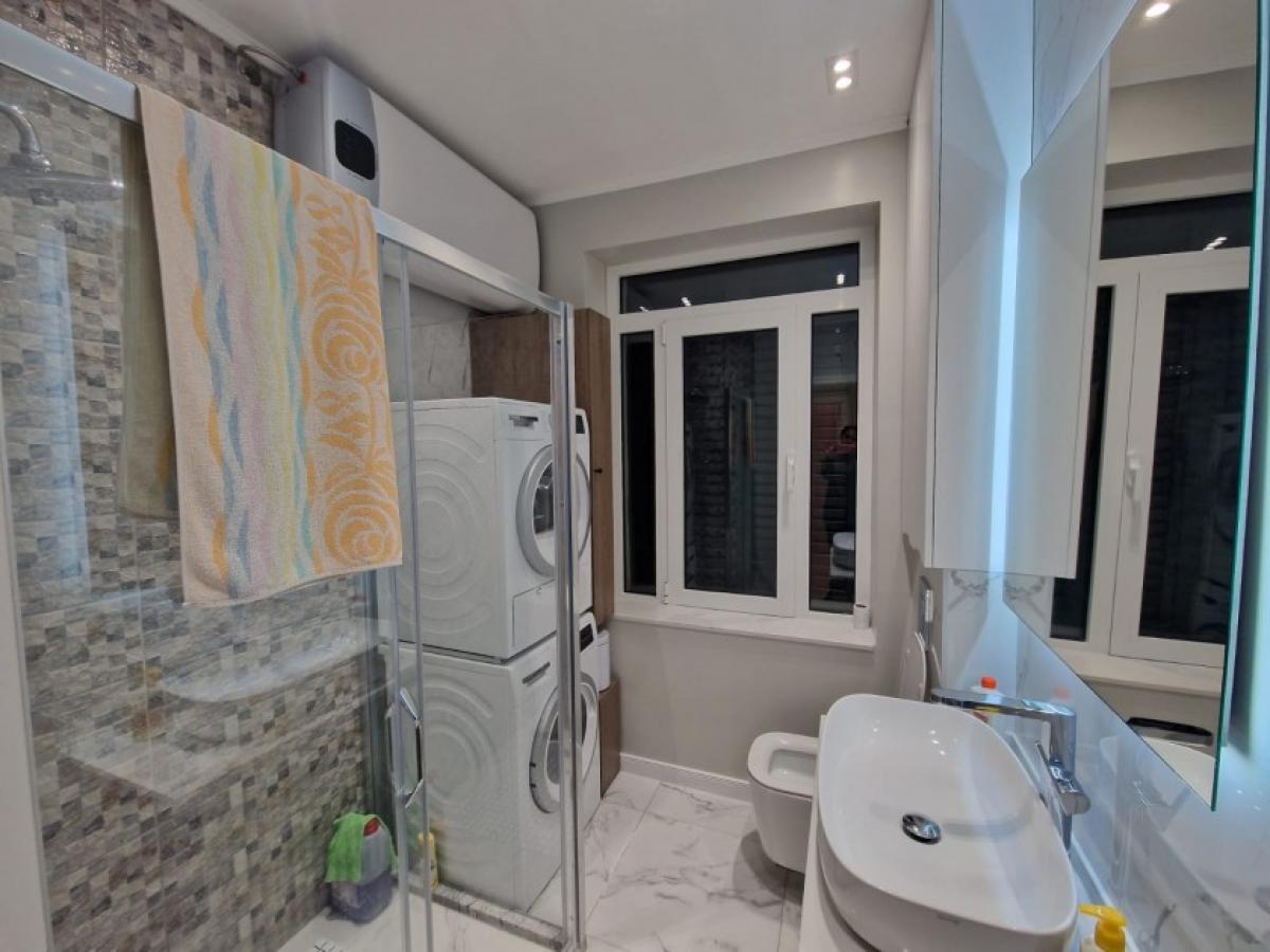 Dvosoban stan u Tivtu, 72m² 4