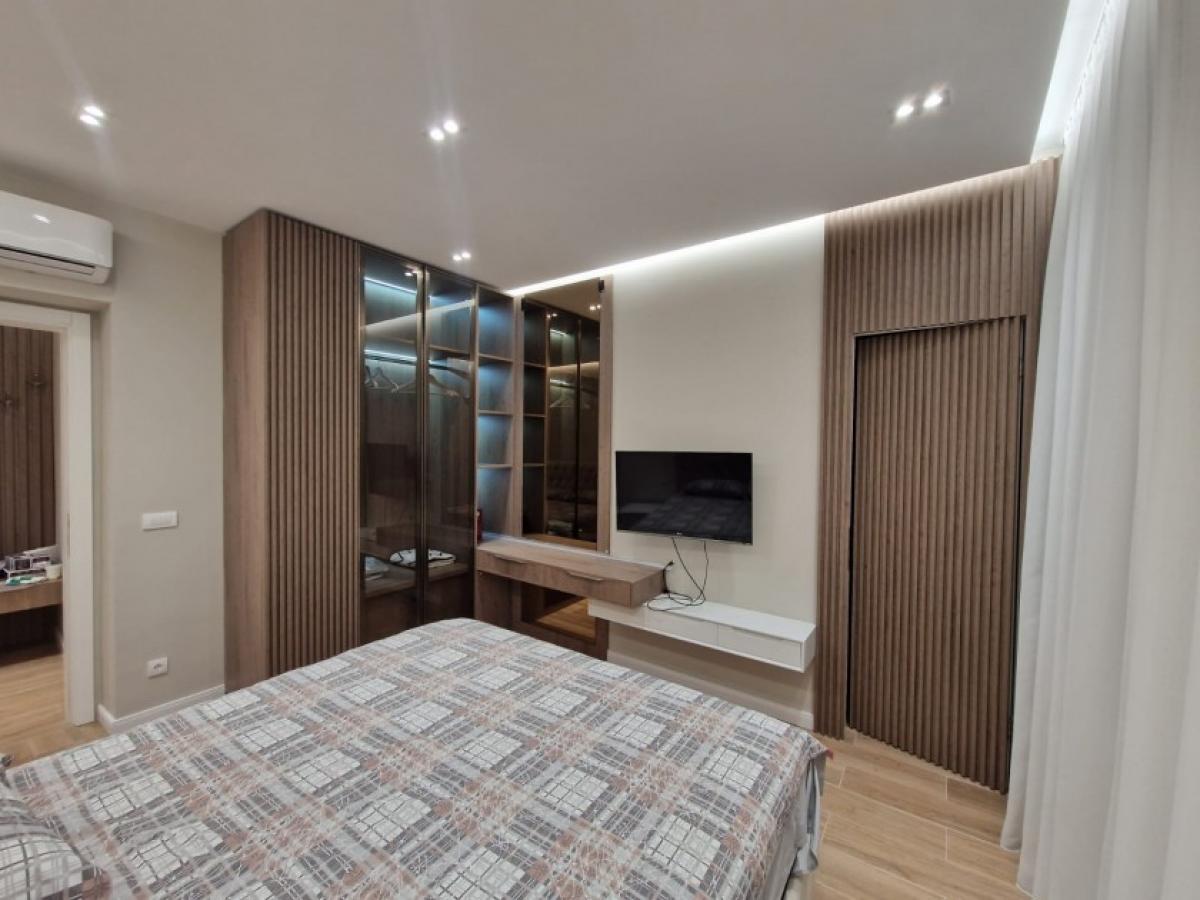 Dvosoban stan u Tivtu, 72m² 5