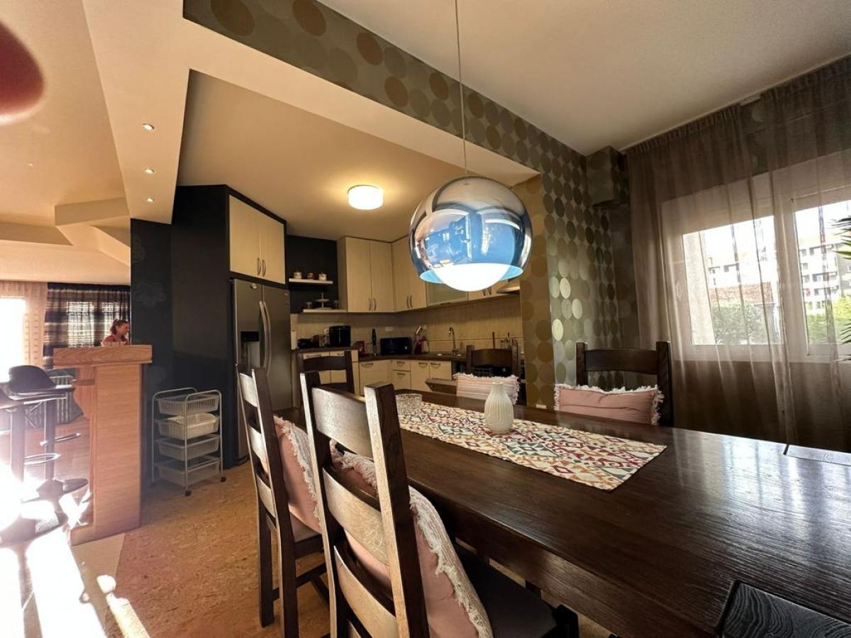 Four-bedroom apartment for long term-rent TIvat 3