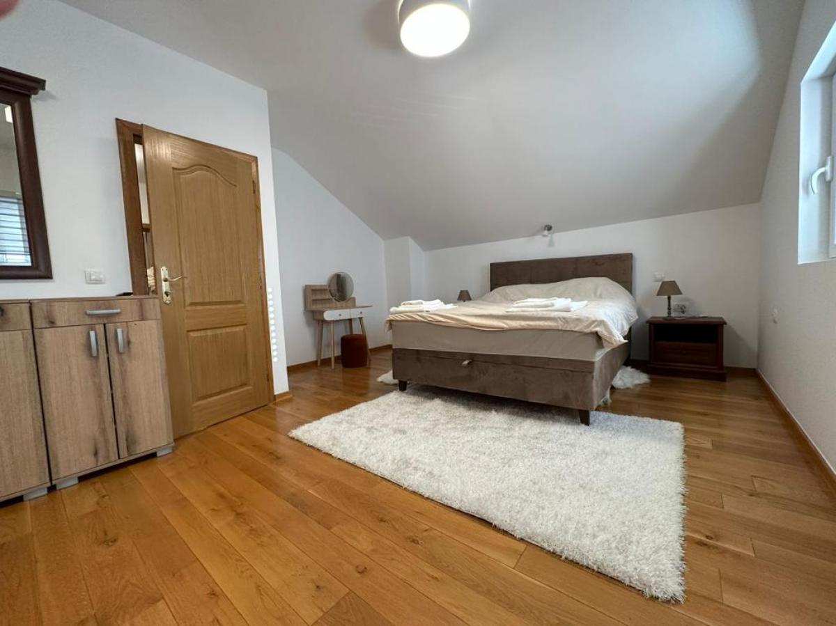 Four-bedroom apartment for long term-rent TIvat 4