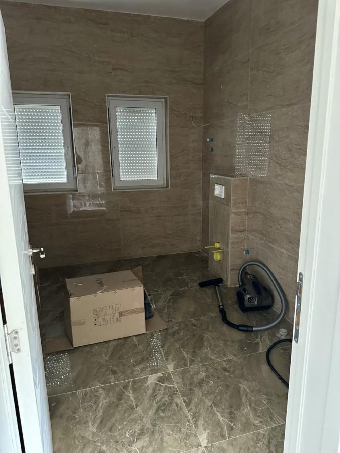 Četvorosoban stan u Tivtu, 250m² 5