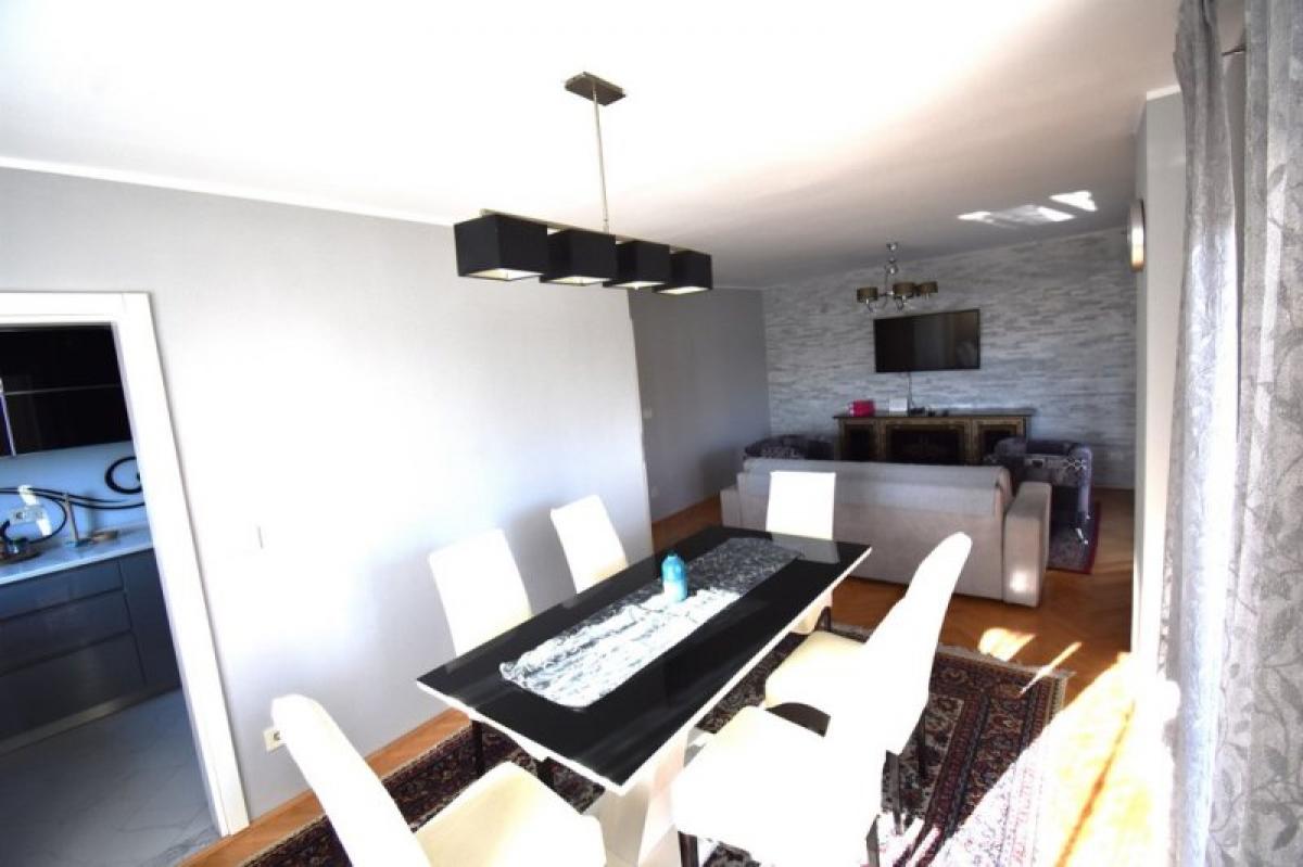 Dvosoban stan u Tivtu, 80m² 8