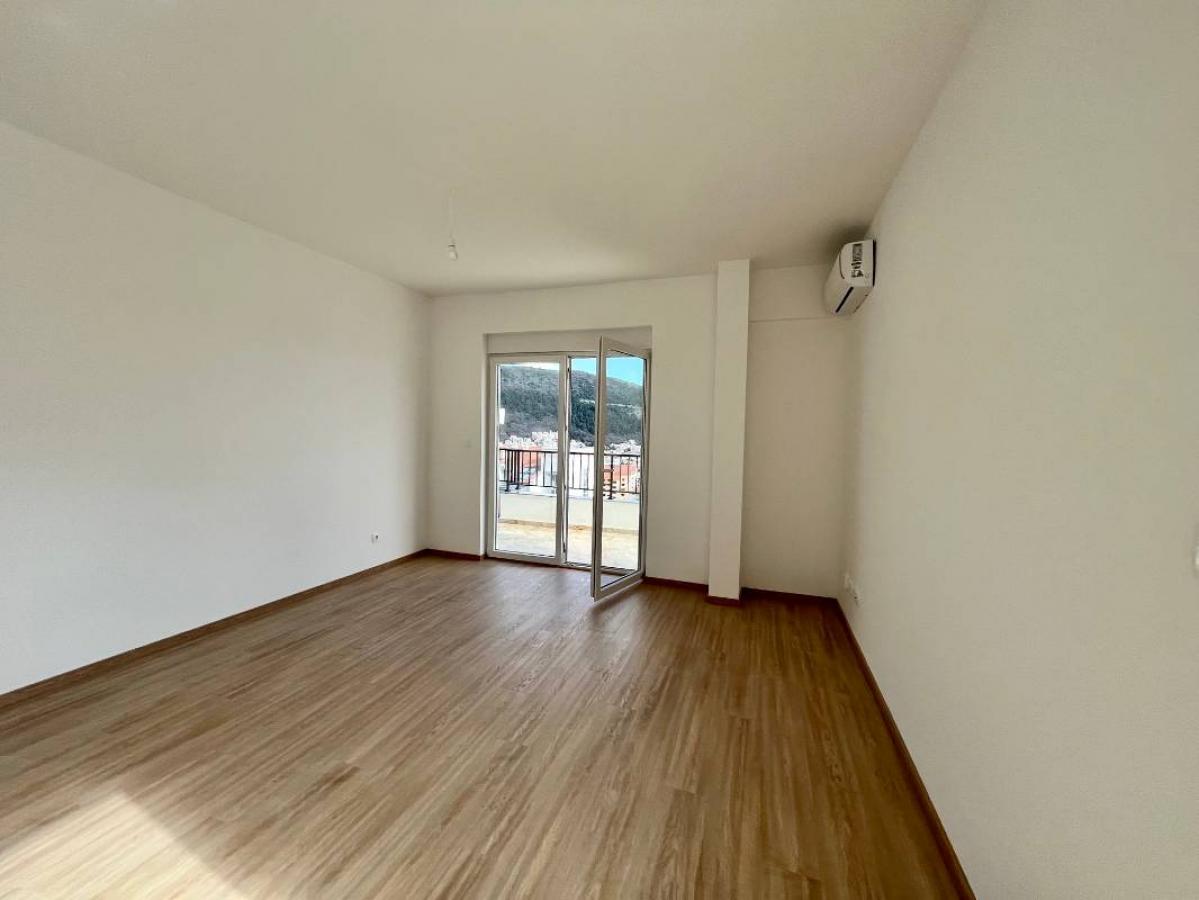 Three-room apartment in a new building with a sea view, Dubovica, Tivat 9