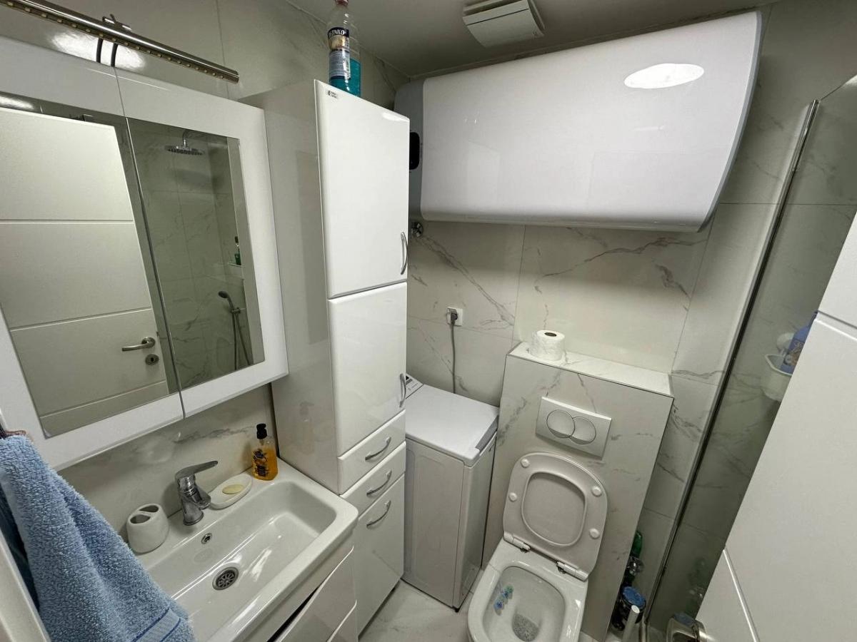 One bedroom apartment, Budva 8