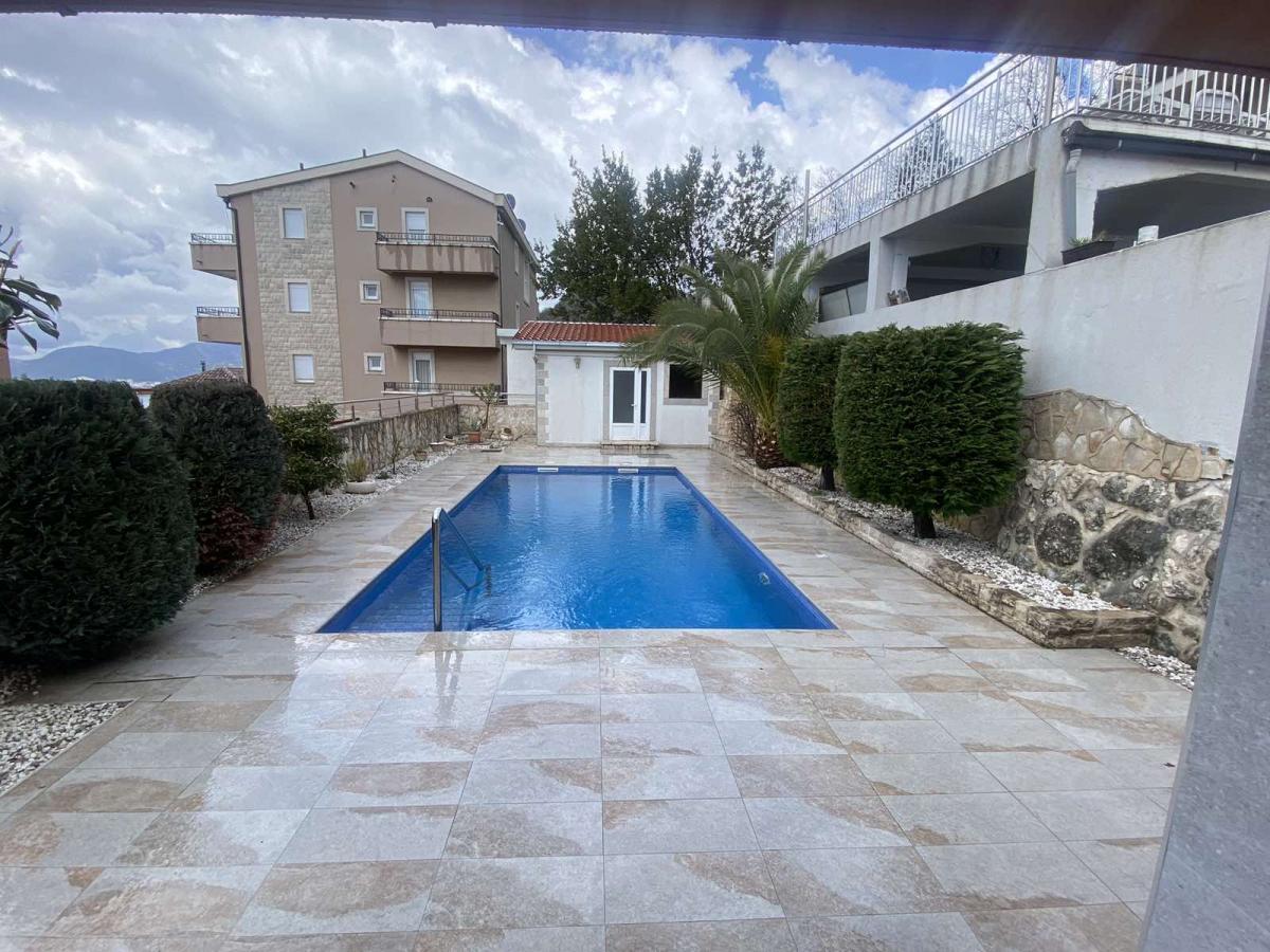 Villa with beautifull view, Budva 2