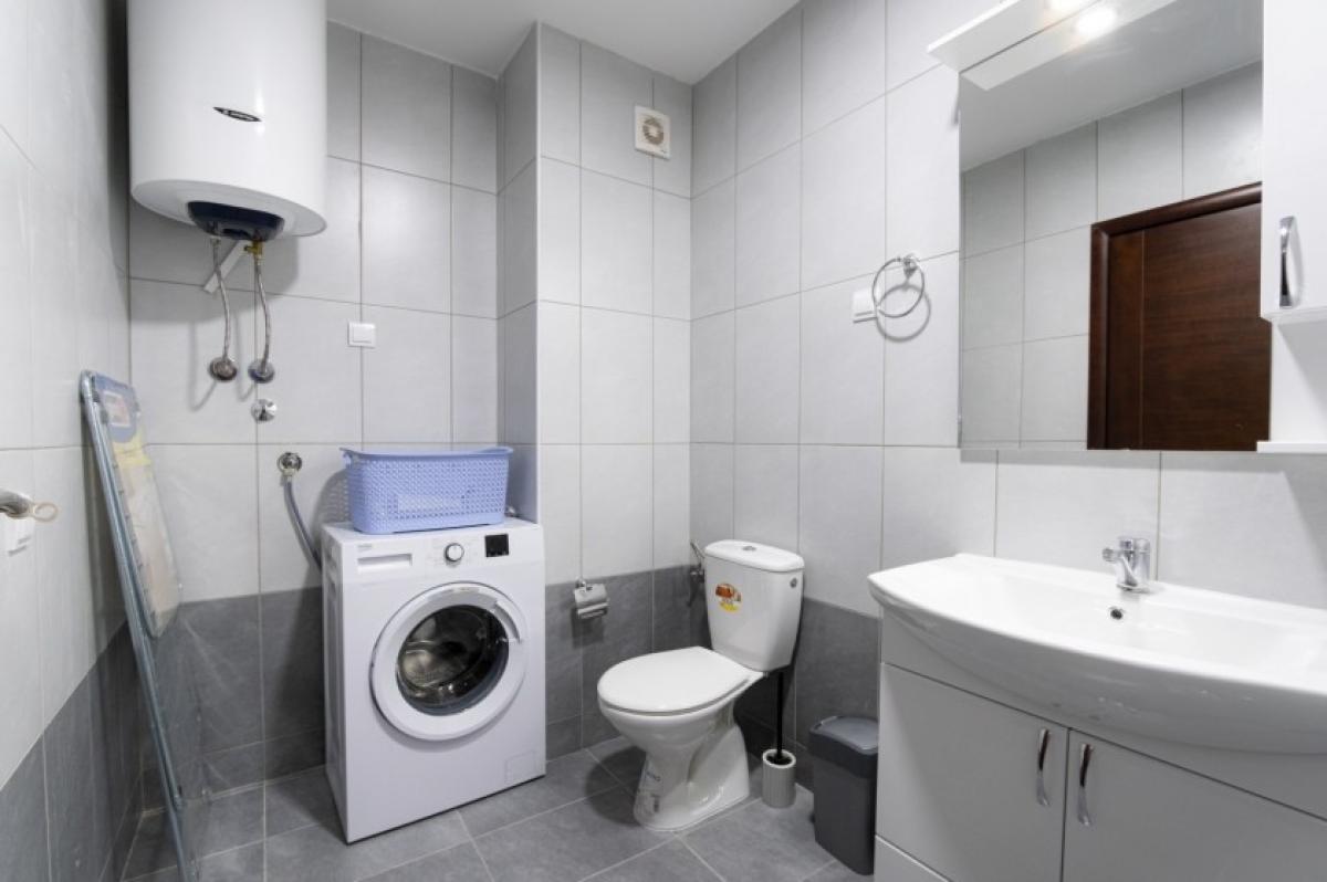 Two bedroom apartment Petrovac, Budva 5