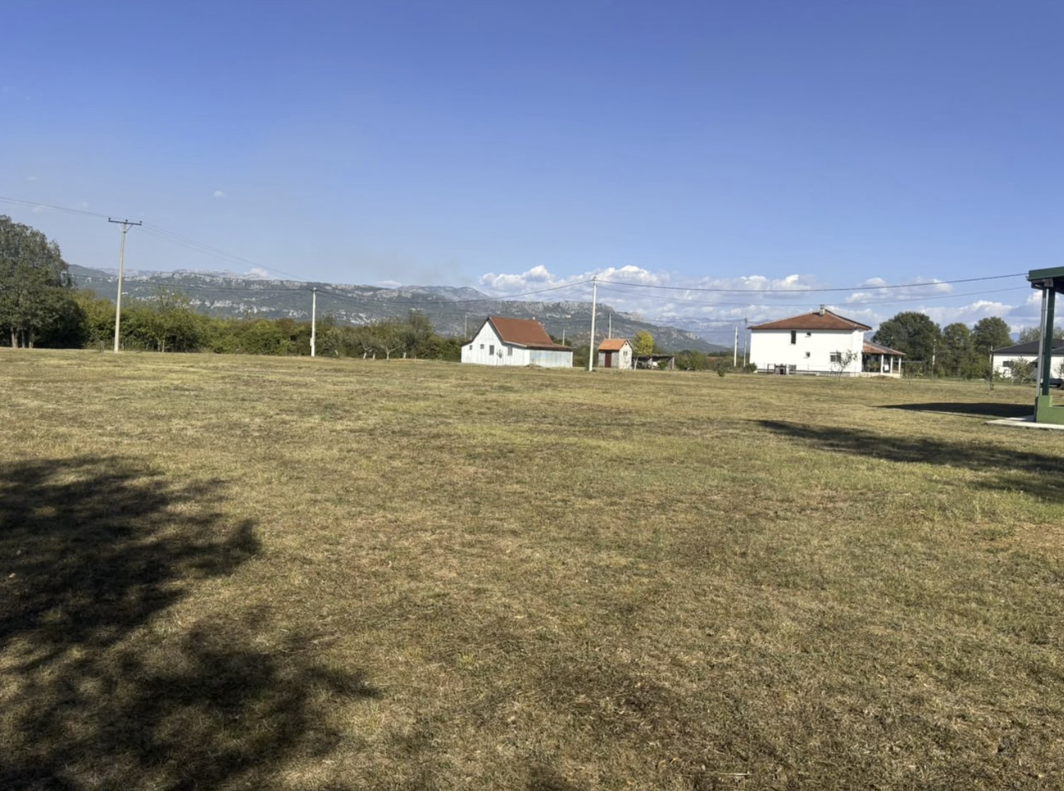 Kuća sa 10.000 m2 zemljišta, voćnjakom i šumom – Danilovgrad — 8