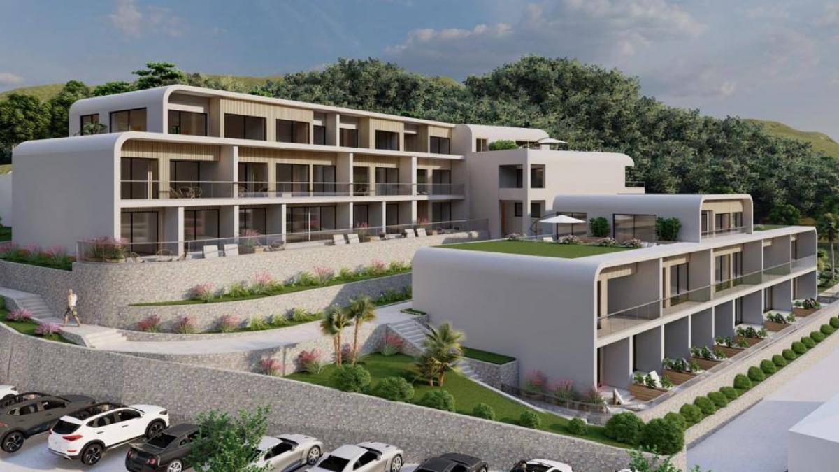 Nekretnina u Tivtu, 2600m²