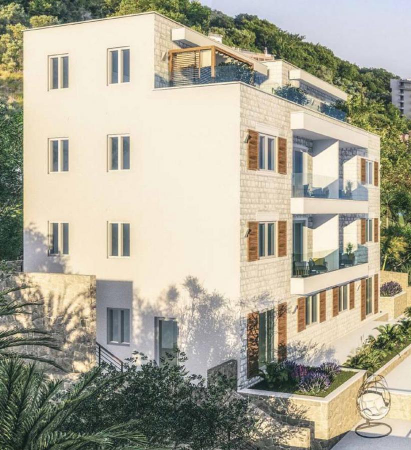 Nekretnina u Tivtu, 960m² 2