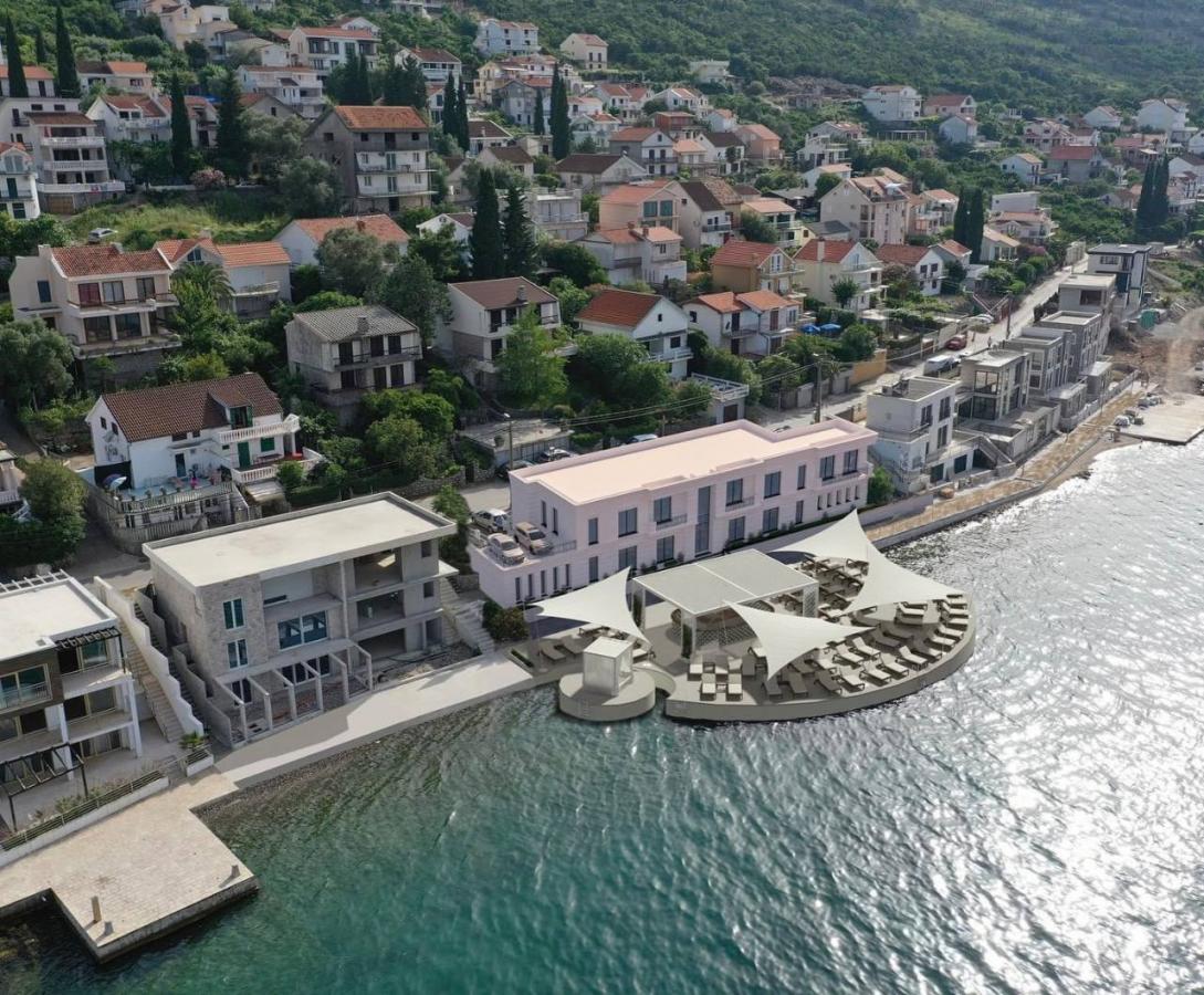 Tivat - land with a project for a 4-star mini-hotel on the first line to the sea 4