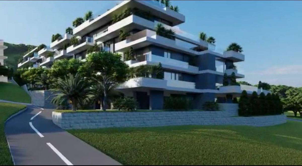 Plac na prodaju, Budva