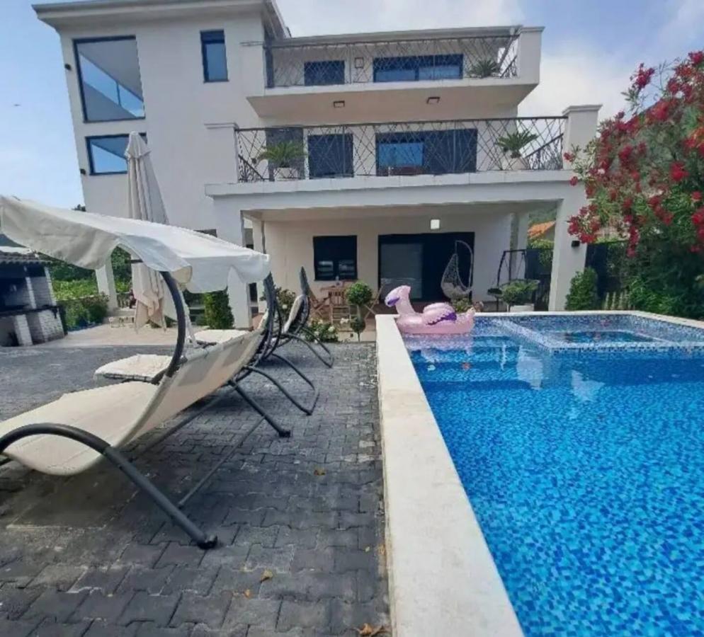 Luksuzna vila na prodaju, Budva 2