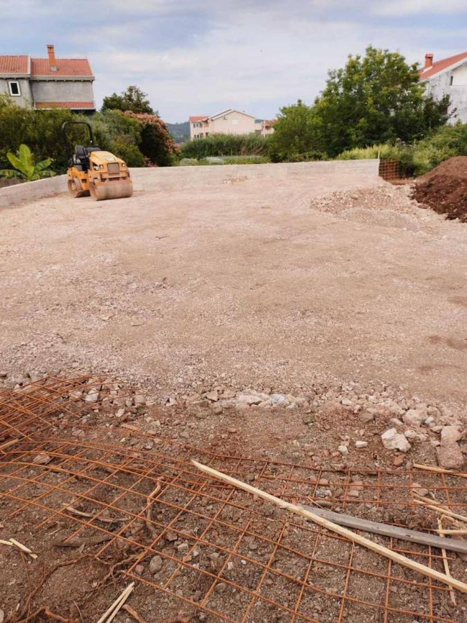 Urbanized plot 477 m2, GBA 368 m2, Tivat 4