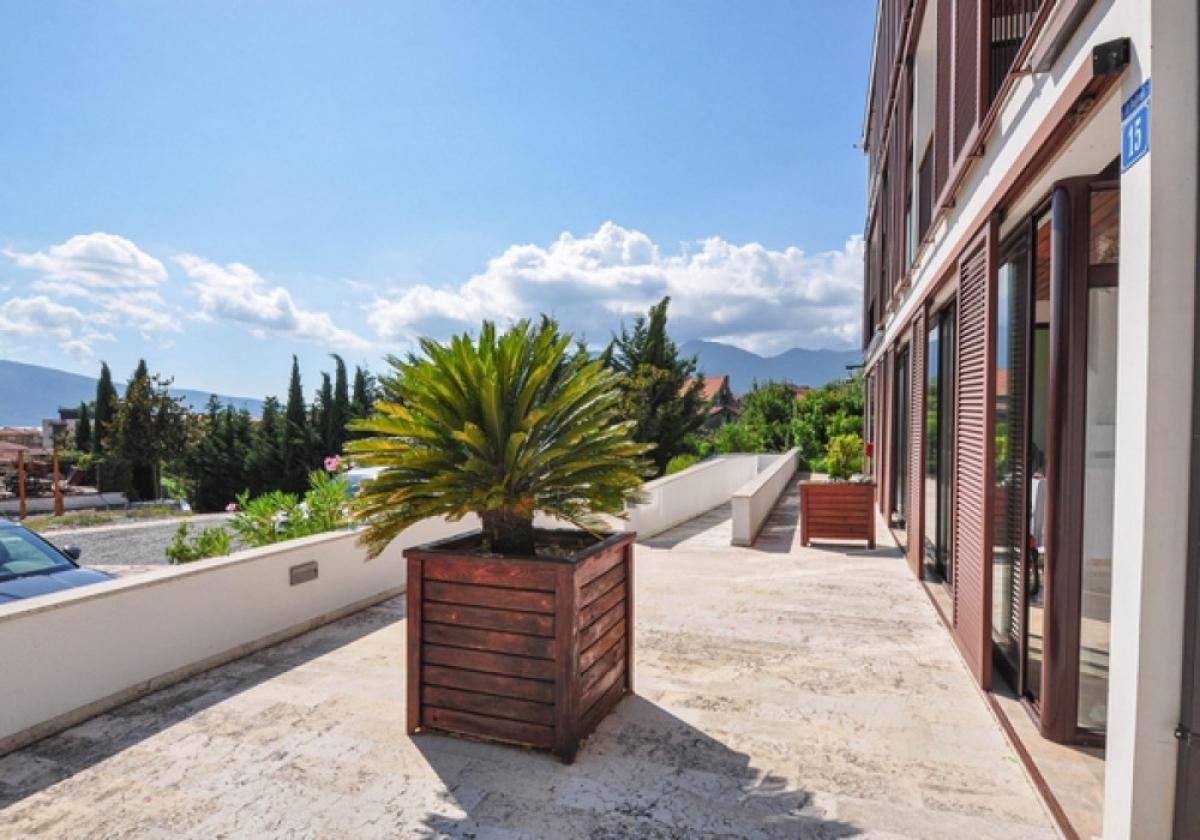 Three bedroom apartment Tivat 38