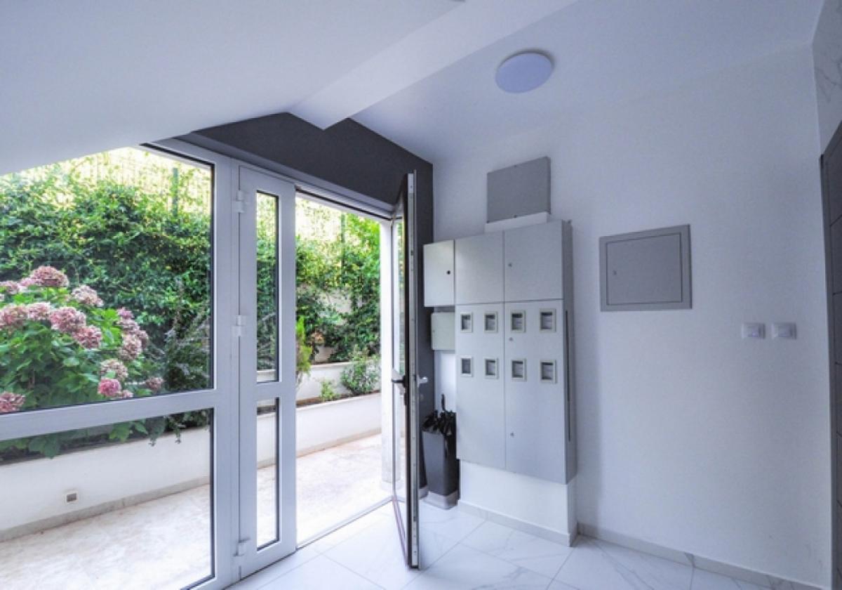 Three bedroom apartment Tivat 40