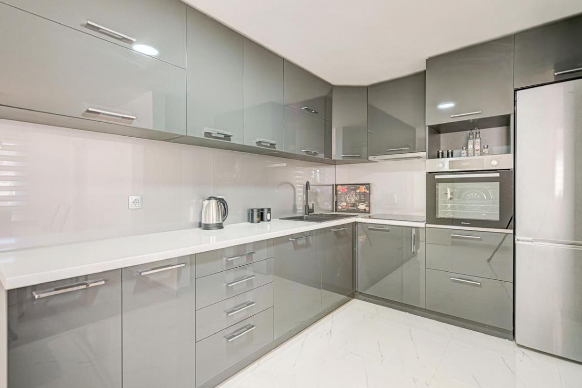 Trosoban stan u Tivtu, 150m² 3