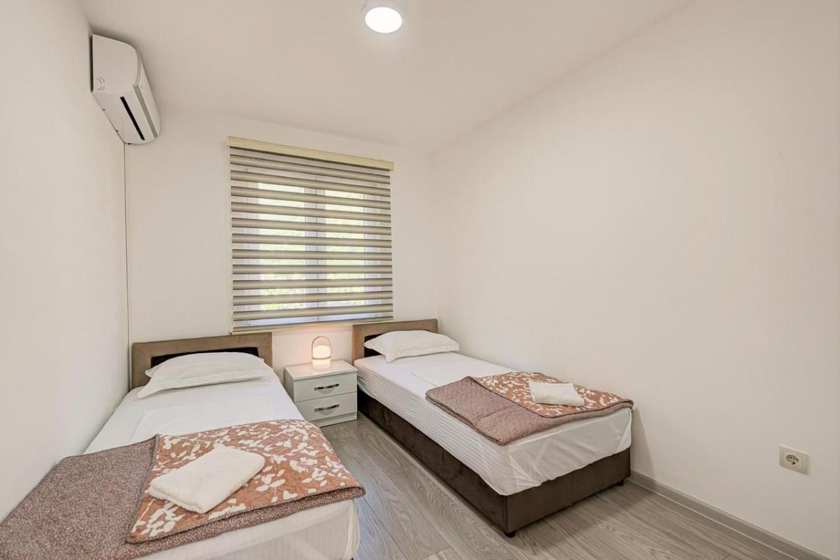 Trosoban stan u Tivtu, 150m² 9