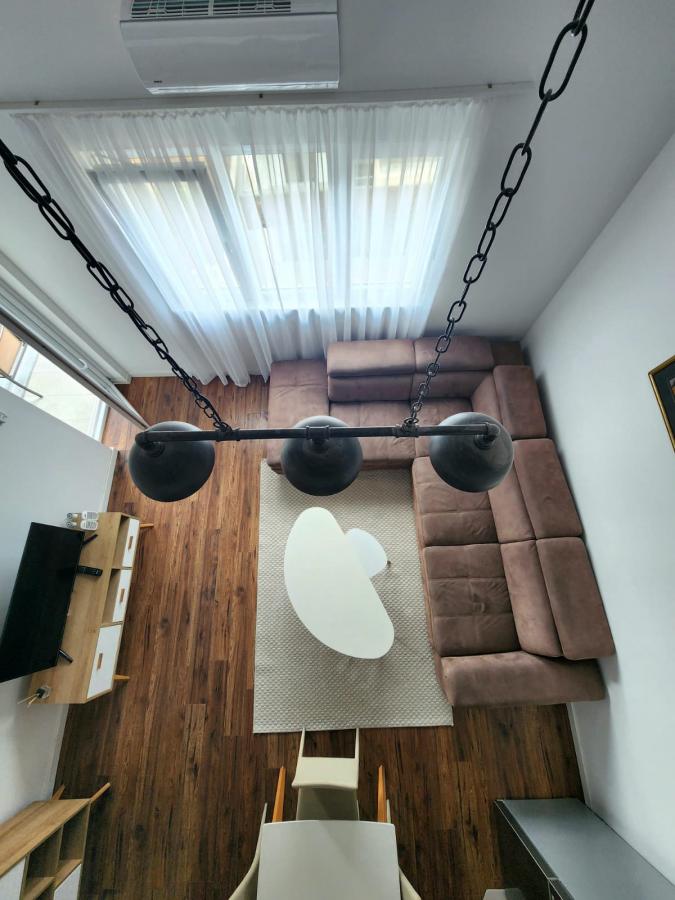 Trosoban stan u Tivtu, 75m² 9