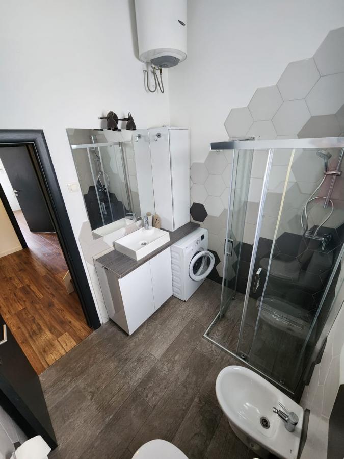 Trosoban stan u Tivtu, 75m² 10