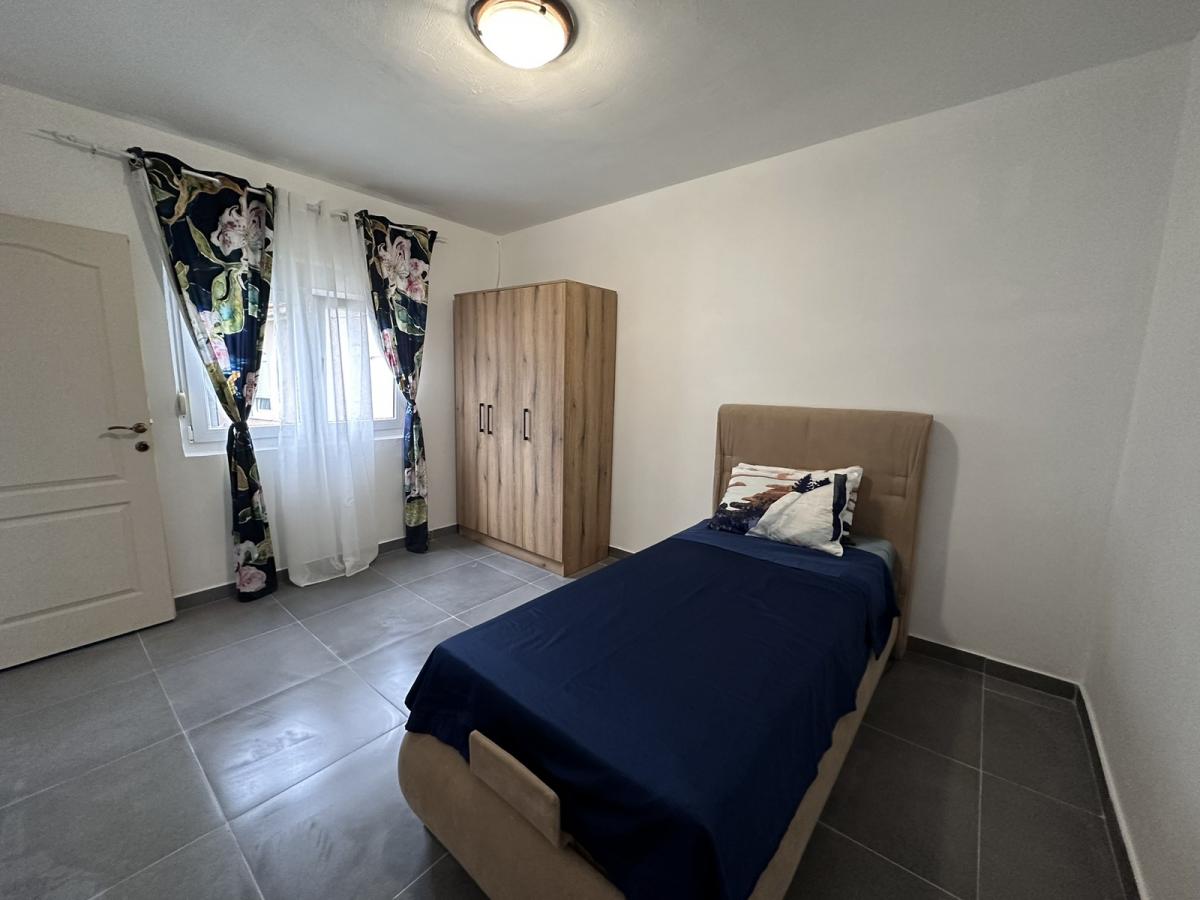 Kuća u Baru, 120m² 2