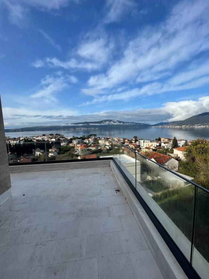 Rent of a two-bedroom penthouse in Tivat