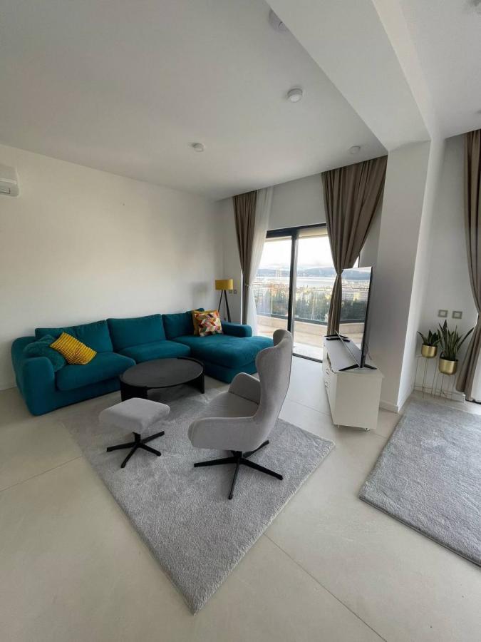 Rent of a two-bedroom penthouse in Tivat 5