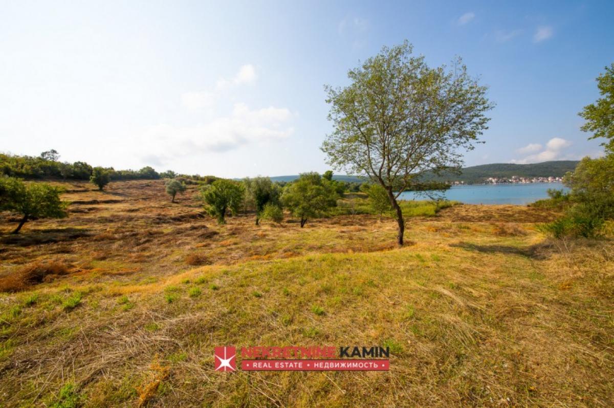 Exclusive Investment Opportunity: 18000m2 on the Seafoam: Urbanized Land First Row to the Sea in Tivat 5