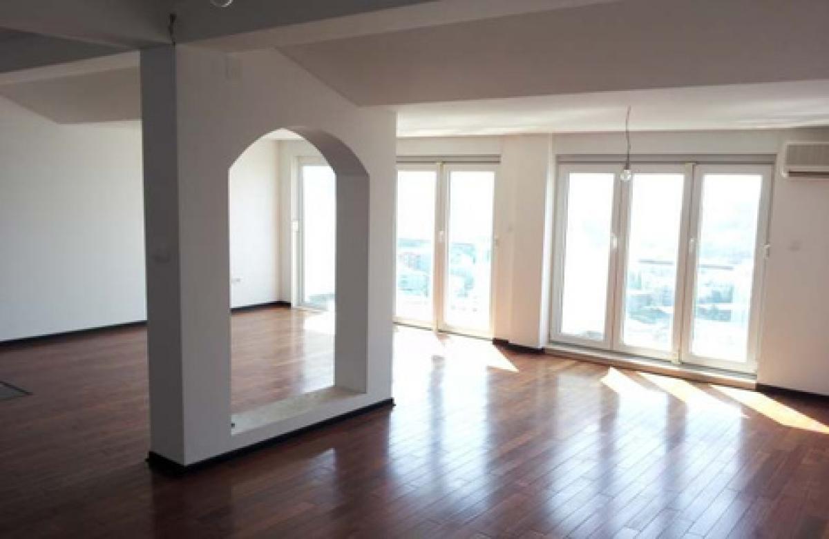 Nekretnina u Budvi, 137m² 14