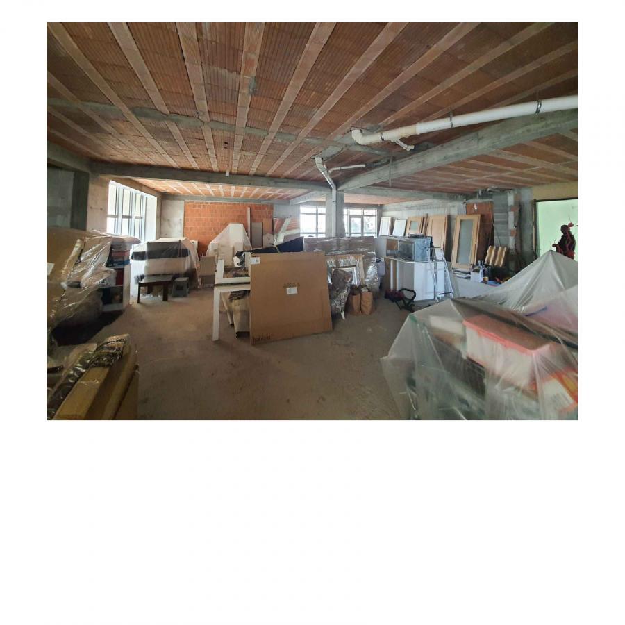 Stan u Budvi, 211m²