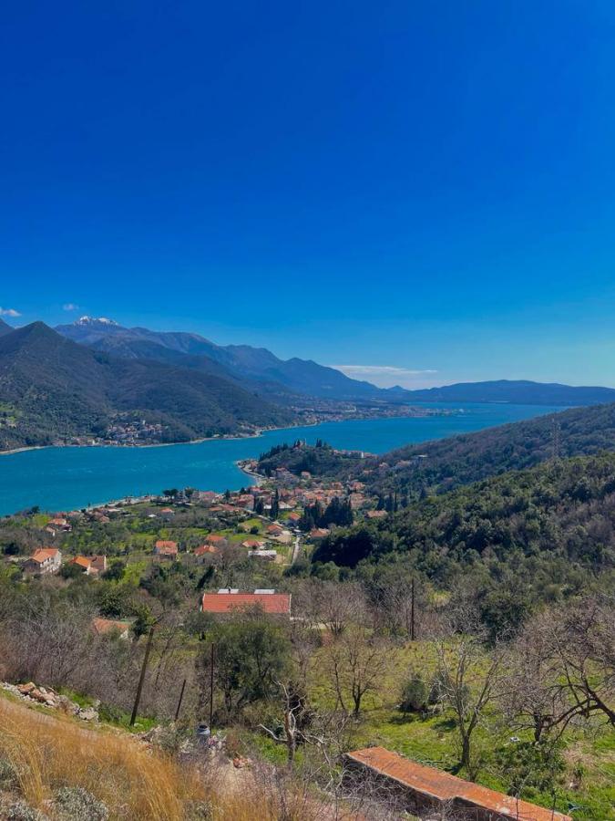 Urbanized plot of land is for sale in Kamenari 2