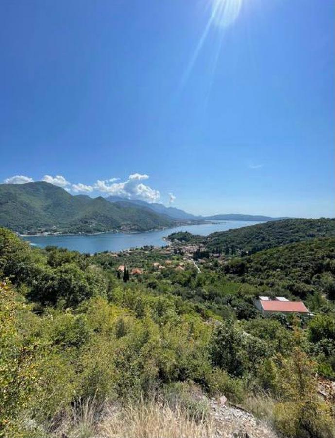 Urbanized plot of land is for sale in Kamenari 5