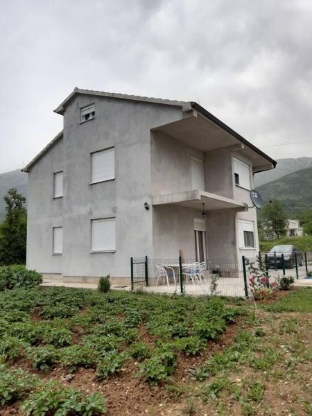 House for sale in Radanovici, Kotor 7