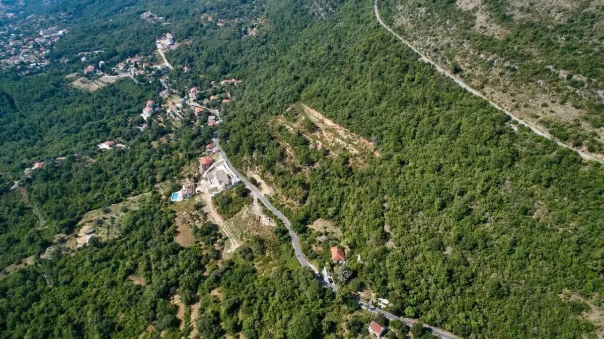 Nekretnina u Kotoru, 10656m² 10