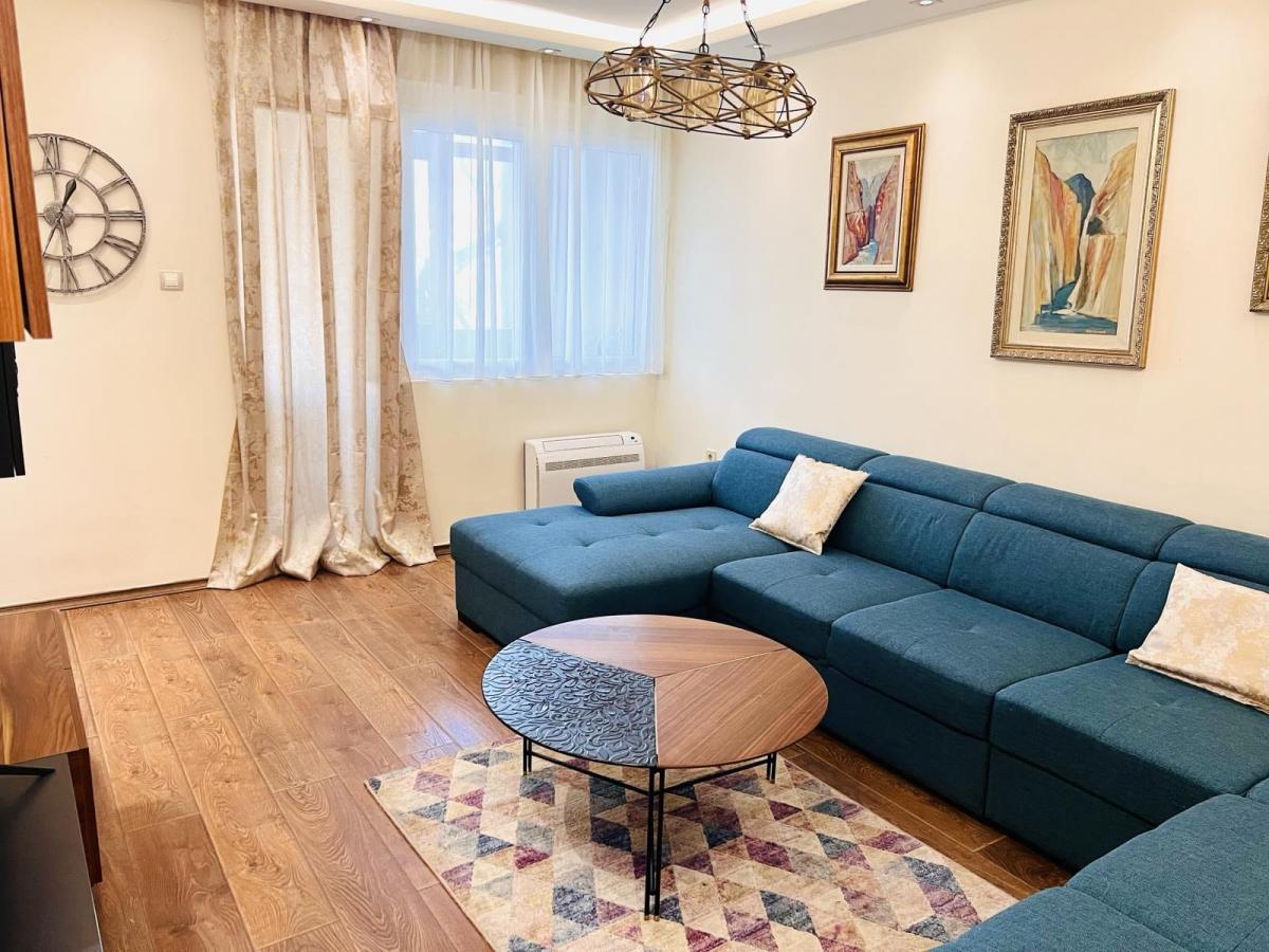 Elegant Three-Bedroom Apartment on Tuško Put - Your New Oasis of Comfort 3