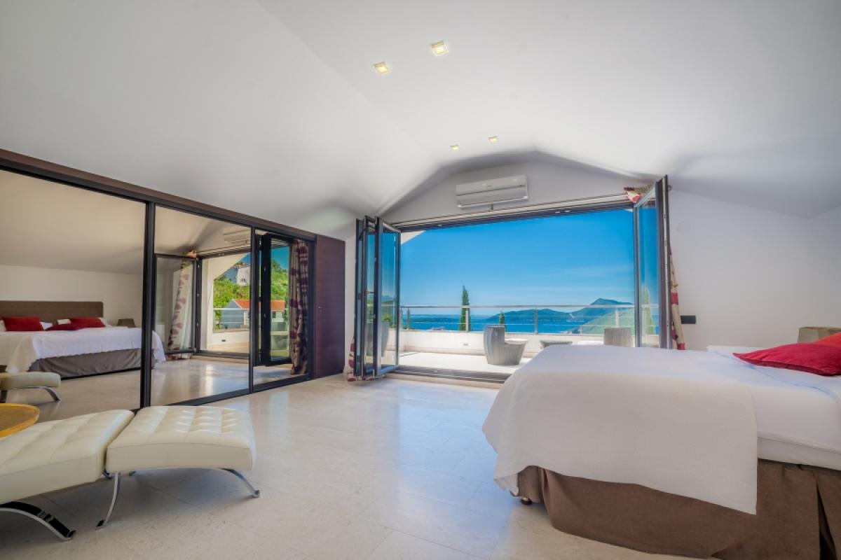 For sale is a recently renovated, stylishly designed villa 10