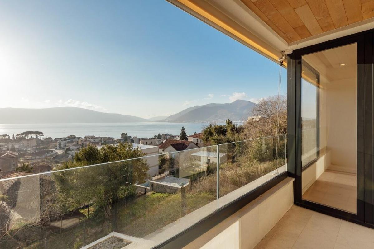 Dvoiposoban stan u Tivtu, 104m² 2