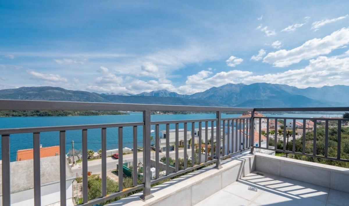 Dvoiposoban stan u Tivtu, 97m² 2