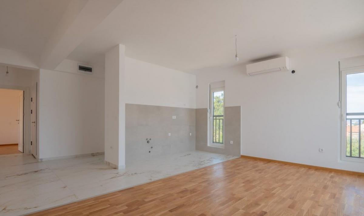 Dvoiposoban stan u Tivtu, 97m² 7