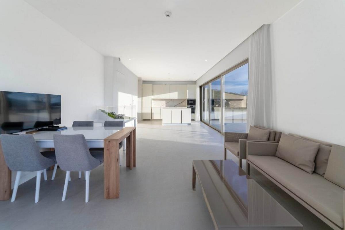 Dvoiposoban stan u Tivtu, 190m² 9