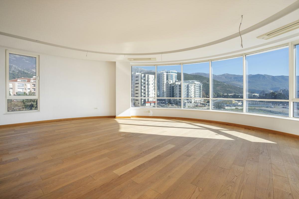 Dvoiposoban stan u Budvi, 122m² 12