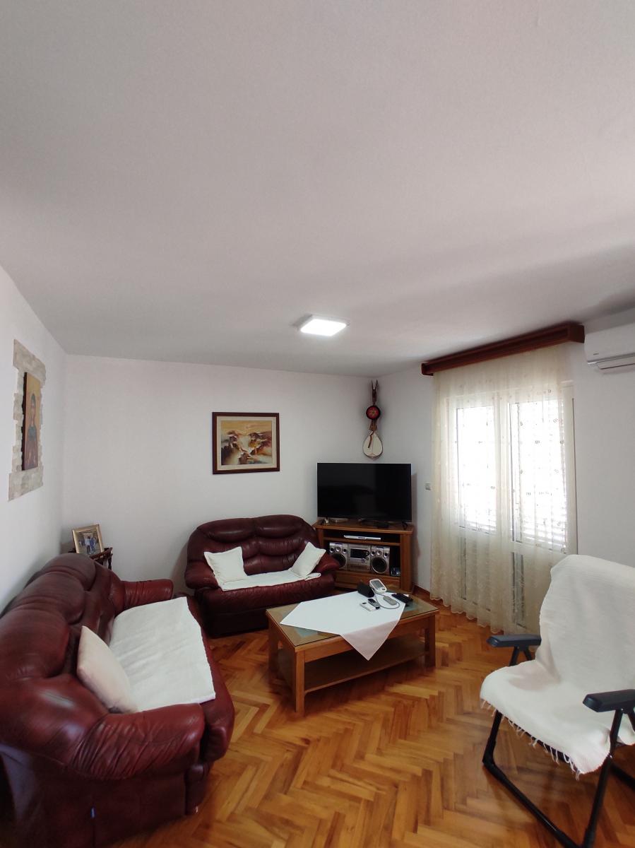 For sale two-bedroom apartment-Kotor 9