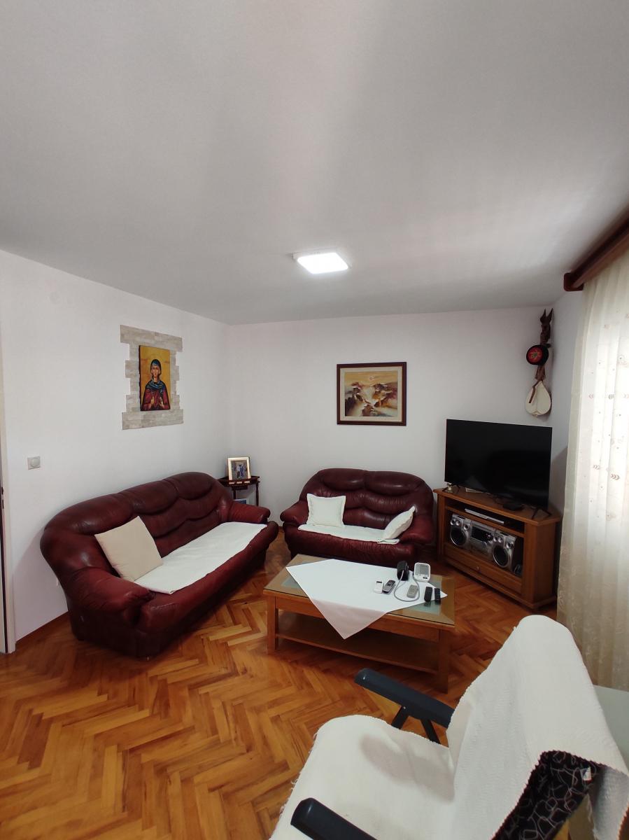 For sale two-bedroom apartment-Kotor 10