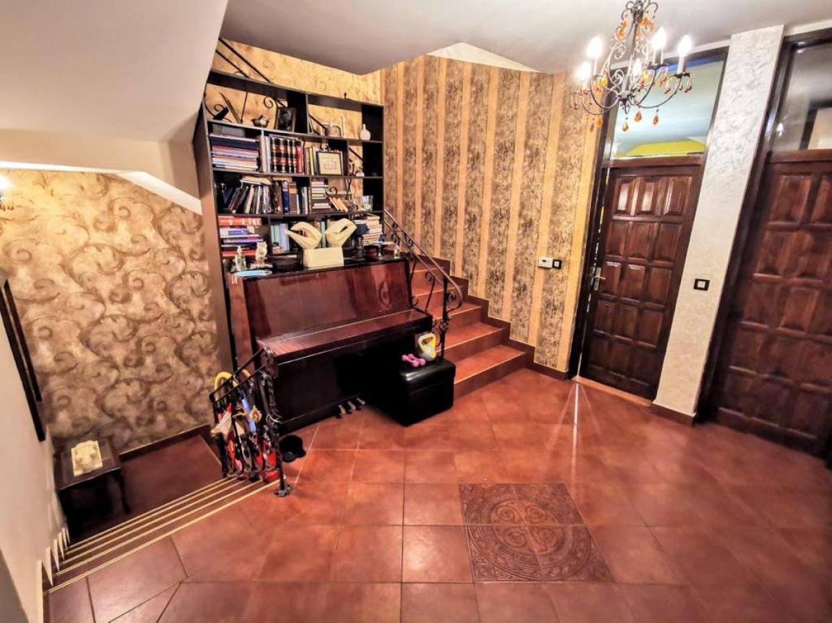 Troiposoban stan u Podgorici, 155m² 4