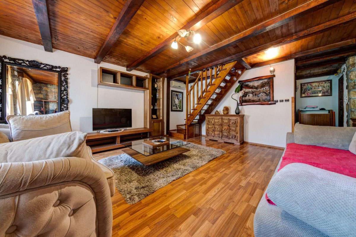 For rent two-floor apartment-Kotor 5
