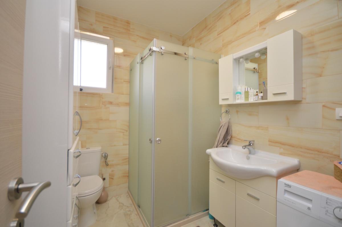 Dvoiposoban stan u Tivtu, 84m² 6