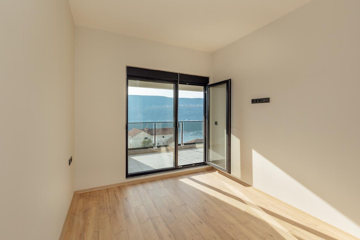 New apartment of 70m2 for sale, Herceg Novi, Topla 4