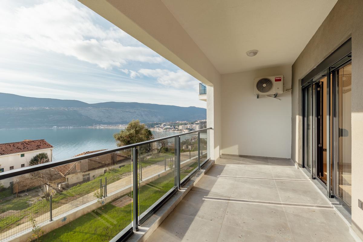 New apartment of 70m2 for sale, Herceg Novi, Topla 5