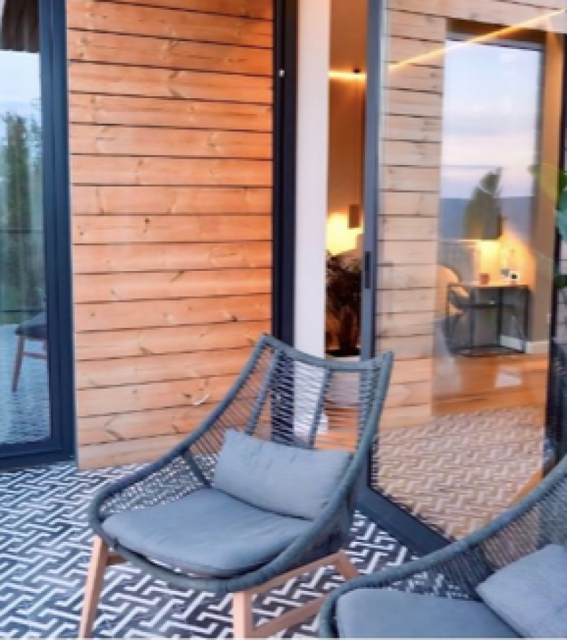 Višesoban stan u Tivtu, 236m² 15