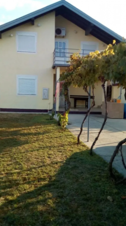 Kuća u Ulcinju, 151m²